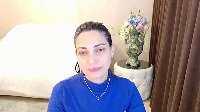 Snapshot of LovelyBeatrice chatting on February 17, 8:11 am LovelyBeatrice online show from February 17, 8:11 am