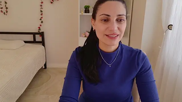 LovelyBeatrice online show from April 11, 11:14 am