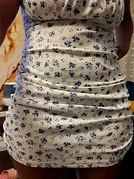 Barbieee1301 online show from March 5, 6:37 pm