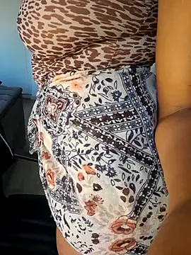 Barbieee1301 online show from February 4, 7:03 am