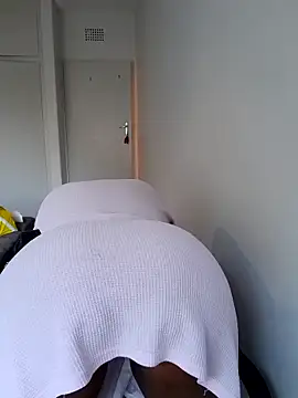 Barbieee1301 online show from March 26, 4:33 am