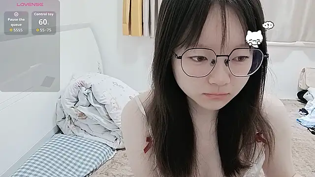 weiwei4999 online show from March 24, 7:08 am