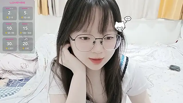 Snapshot of weiwei4999 chatting on February 27, 7:19 am weiwei4999 online show from February 27, 7:19 am