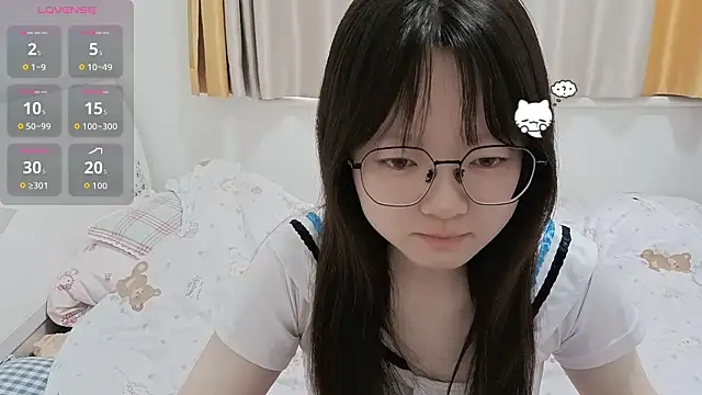 Snapshot of weiwei4999 chatting on March 1, 7:08 am weiwei4999 online show from March 1, 7:08 am