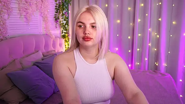 AmeliaWeells online show from May 13, 2:40 am