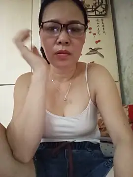 Snapshot of Nuna_689 chatting on June 12, 10:02 am Nuna 689 online show from June 12, 10:02 am