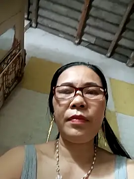 Nuna 689 online show from February 24, 3:02 pm