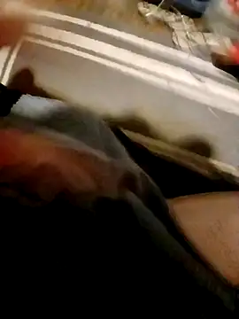 BusyB1983 online show from June 22, 1:33 am