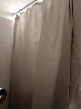 BusyB1983 online show from February 21, 8:16 am