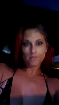 BusyB1983 online show from May 28, 1:35 am