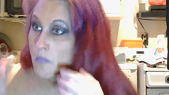 BusyB1983 online show from March 24, 11:54 am