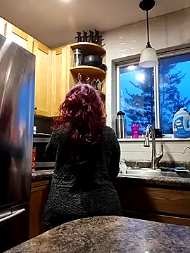 BusyB1983 online show from March 10, 11:42 pm