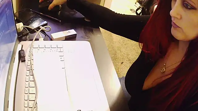 BusyB1983 online show from February 16, 8:24 am