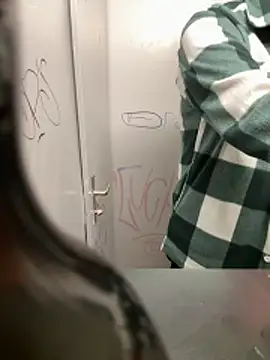 tony3729 online show from April 19, 1:06 am