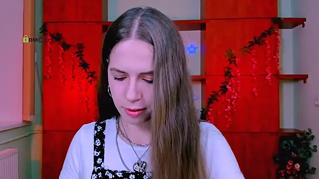 Snapshot of lumi_soft chatting on June 30, 7:41 am lumi soft online show from June 30, 7:41 am
