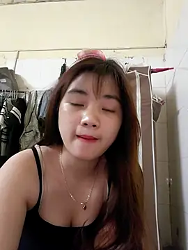 Pinks cool online show from March 25, 2:23 am