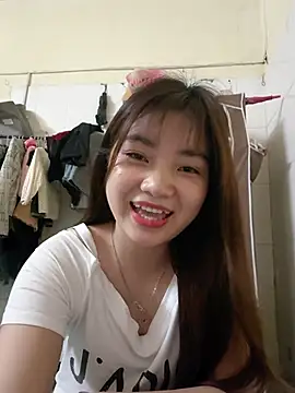 Pinks cool online show from March 28, 8:59 am