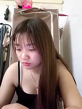 Pinks cool online show from March 5, 4:09 am