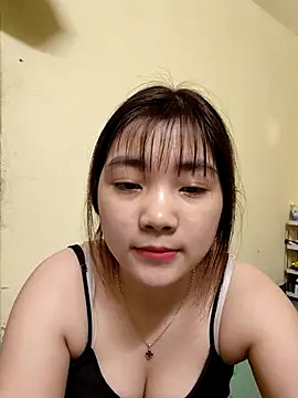 Pinks cool online show from February 24, 1:34 pm