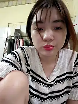 Pinks cool online show from April 25, 10:29 am