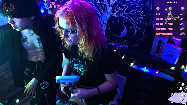 CrimsonVampCouple online show from February 14, 8:20 pm