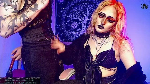 CrimsonVampCouple online show from February 6, 11:56 pm