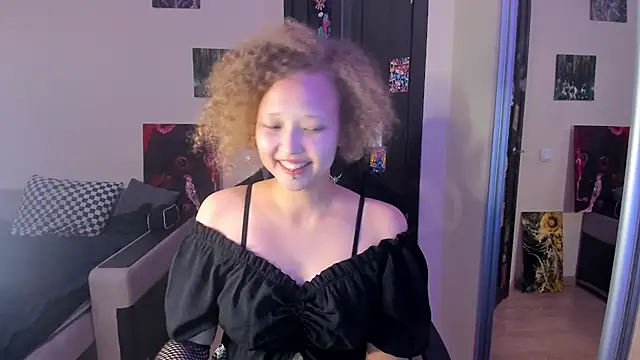 Senya Sol online show from March 24, 10:10 pm