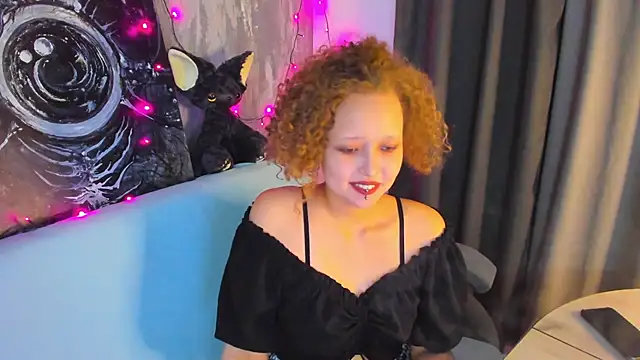 Snapshot of Senya_Sol chatting on April 22, 10:16 pm Senya Sol online show from April 22, 10:16 pm