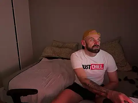 TacticalXXL7 online show from April 14, 12:32 pm