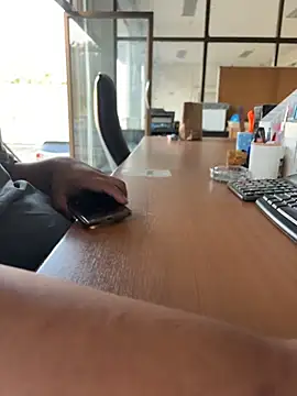 Snapshot of Crice1997 chatting on January 19, 10:19 am Crice1997 online show from January 19, 10:19 am