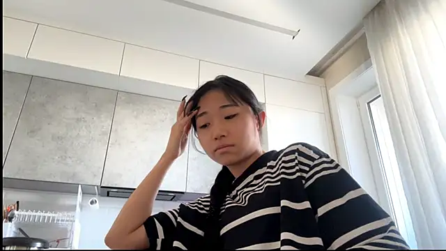 SweetMiaXO online show from April 9, 10:16 pm