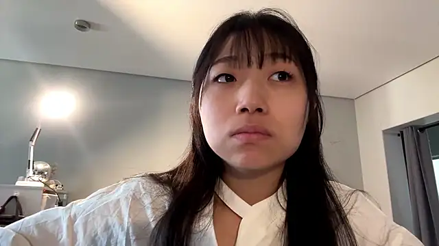 SweetMiaXO online show from May 5, 2:25 am