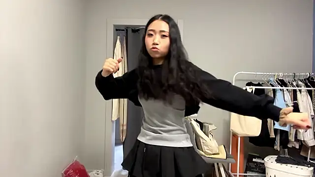 SweetMiaXO online show from March 7, 10:21 am