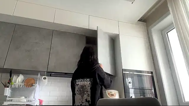 SweetMiaXO online show from March 12, 2:06 am