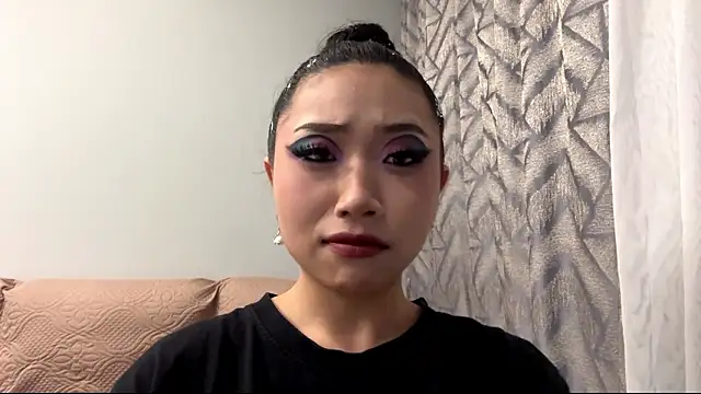 SweetMiaXO online show from March 21, 11:03 am