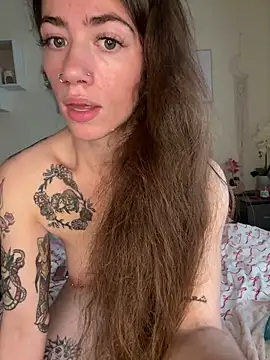 Snapshot of ValenciaTheVixenXX chatting on June 6, 1:05 pm ValenciaTheVixenXX online show from June 6, 1:05 pm
