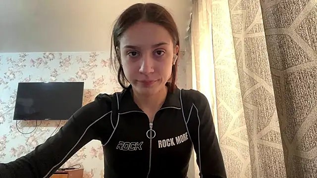 Snapshot of PagedLard chatting on February 10, 6:12 am PagedLard online show from February 10, 6:12 am