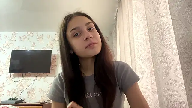 Snapshot of PagedLard chatting on February 9, 10:24 am PagedLard online show from February 9, 10:24 am