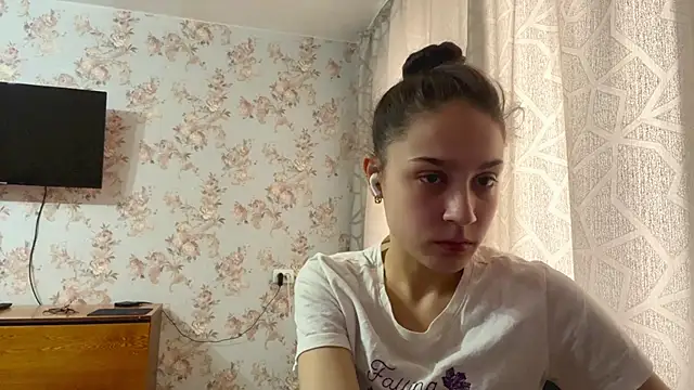 Snapshot of PagedLard chatting on February 24, 6:47 am PagedLard online show from February 24, 6:47 am