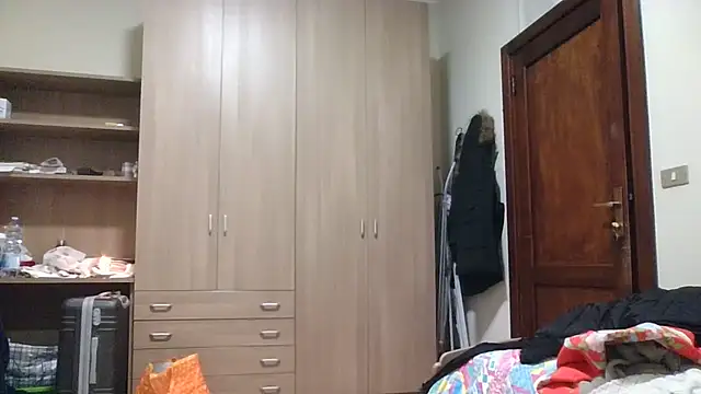 Snapshot of Miasexmilf chatting on February 22, 5:47 pm Miasexmilf online show from February 22, 5:47 pm