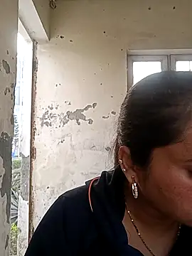 Cute-karisma1234 online show from March 5, 1:57 am