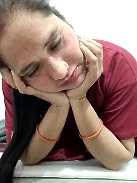 Cute-karisma1234 online show from February 27, 5:24 pm