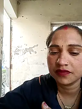 Cute-karisma1234 online show from March 3, 1:56 am