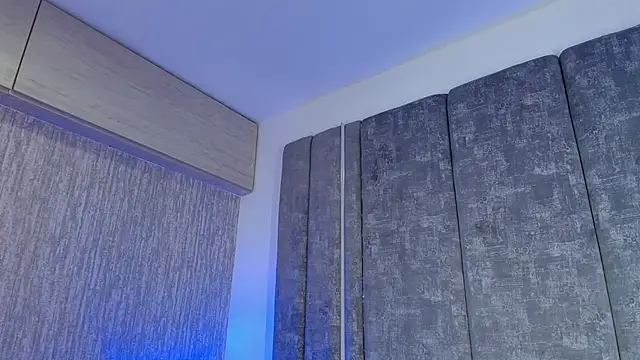 JaneeDaviss online show from March 2, 6:03 am