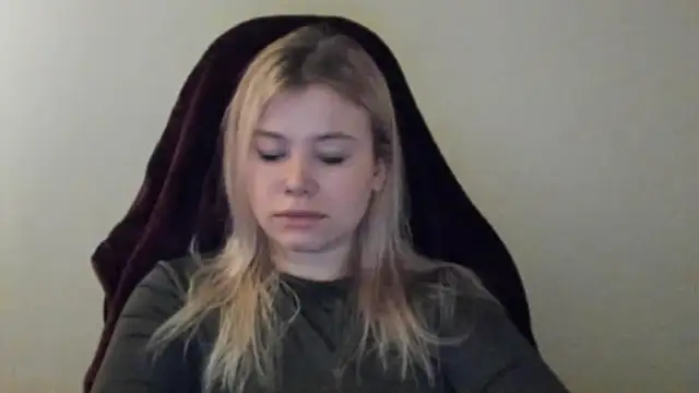 Lulu Di online show from February 6, 11:45 pm