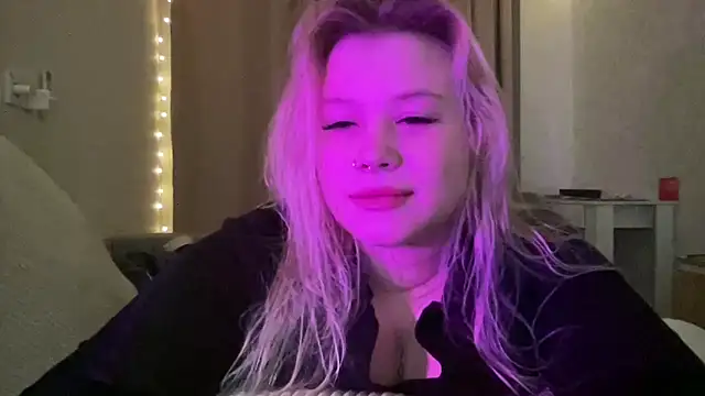 Lulu Di online show from March 24, 9:04 pm