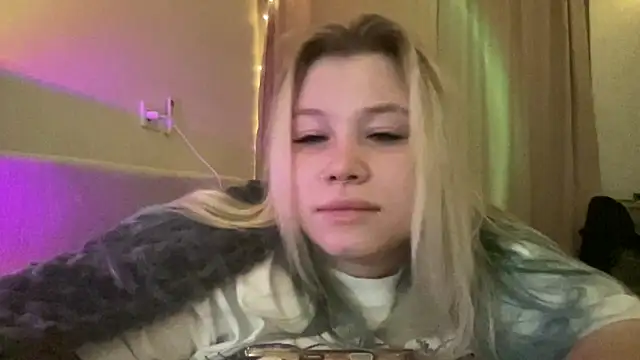 Lulu Di online show from March 20, 9:38 pm