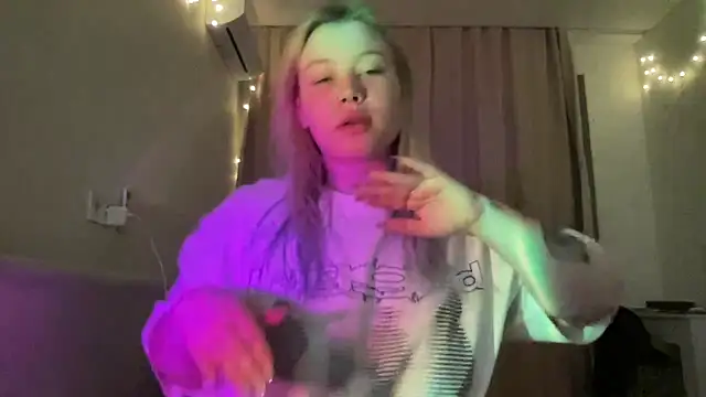 Lulu Di online show from March 19, 9:48 pm