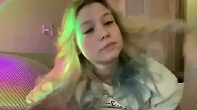 Lulu Di online show from March 22, 8:43 pm