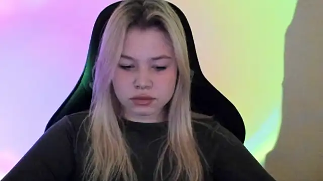 Lulu Di online show from February 22, 2:14 am